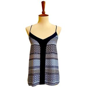 🌻🌻 Fleur Bleve Tank Top 🌻🌻